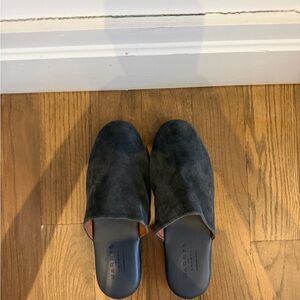Harry’s of London Slip-On Mules in Black